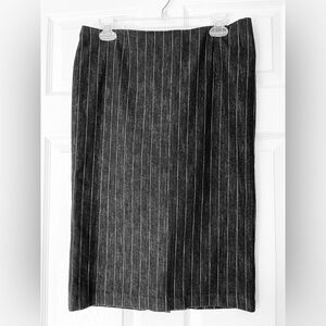 Zinc Pinstripe Pencil Skirt Size 7 Dark Charcoal Stretch Denim